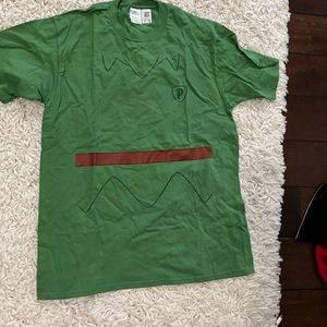 Disney Peter Pan adult t shirt size medium Disneyland attire